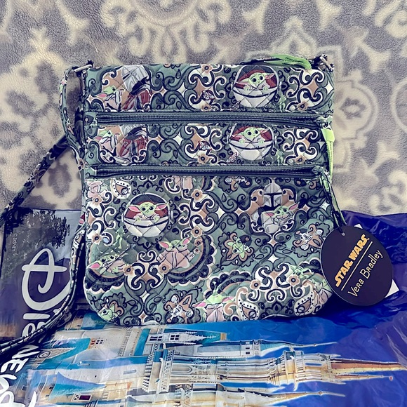 NWT Disney/Star Wars Mandalorian Vera Bradley bag